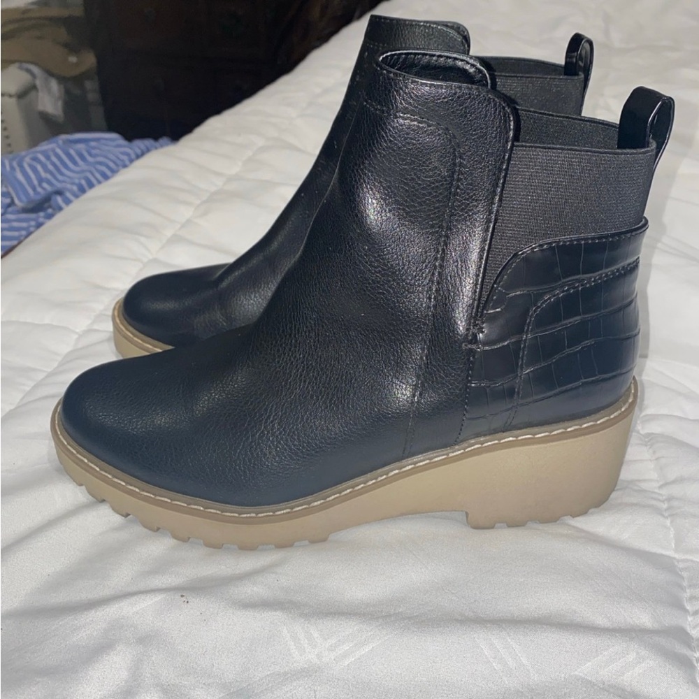 Dolce vita boots worn a couple of time. Still looks great